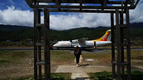 Domestic - Inlandflug von Paro nach Jakar Bumthang 