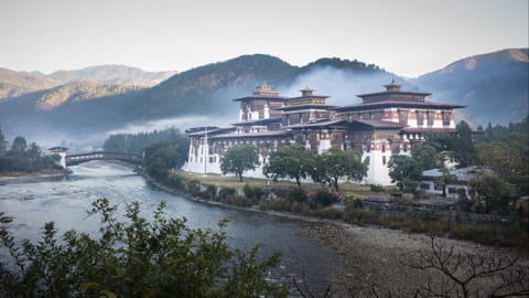 amankora-hotel-punakha-punakha-dzong.jpg