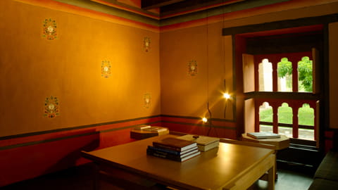 amankora-hotel-punakha-reading-room.jpg