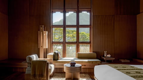 amankora-hotel-punakha-suite.jpg