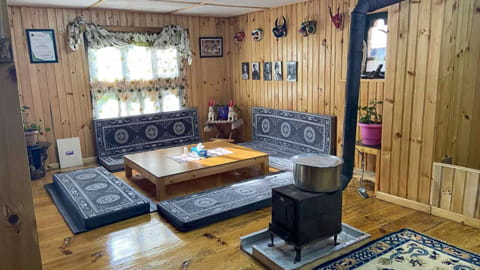 dorji-homestay-bhumtang-8.jpg