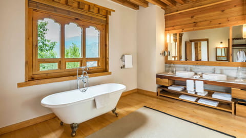 One Bedroom Villa Bathroom