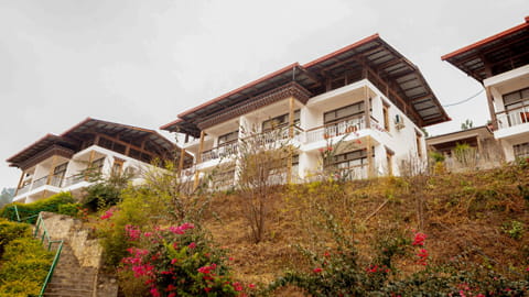 zhingkham-hotel-punakha-3.jpg