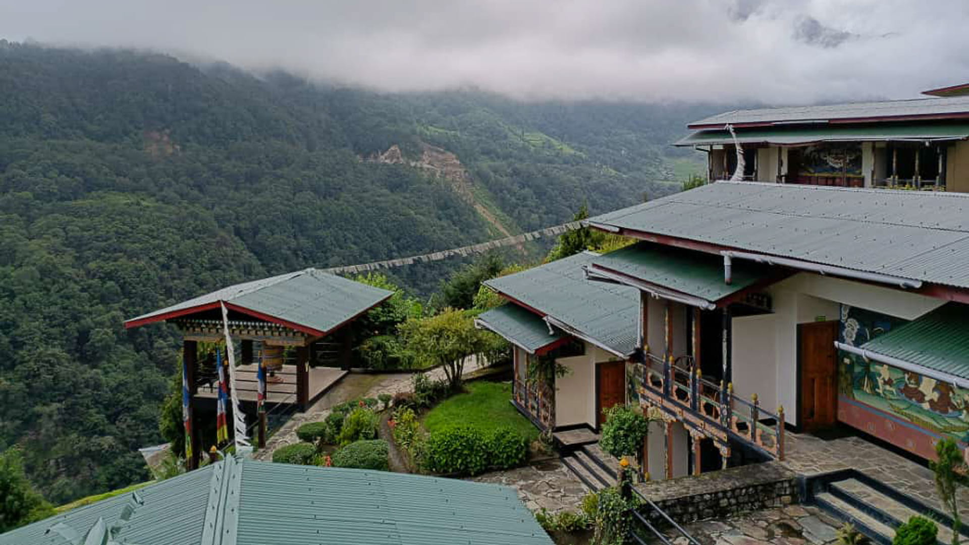 yangkhil-resort-3-sterne-trongsa-14.jpg